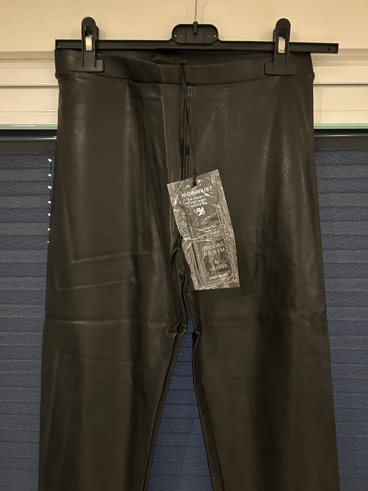 High waist leather leggings black