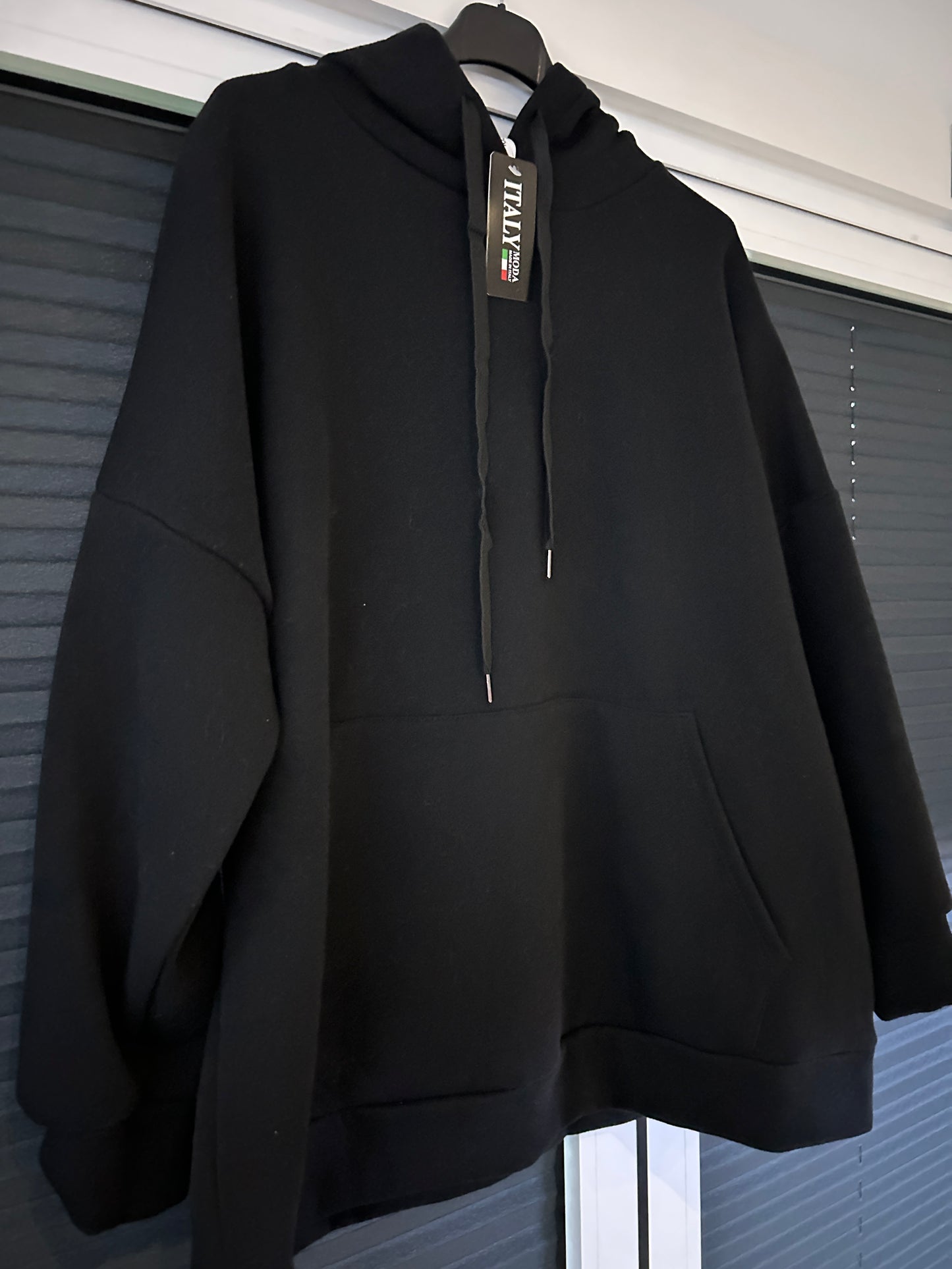 Freya hoodie black