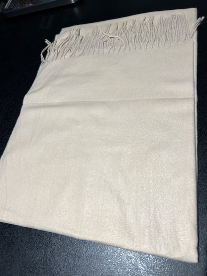 Plain scarf cream