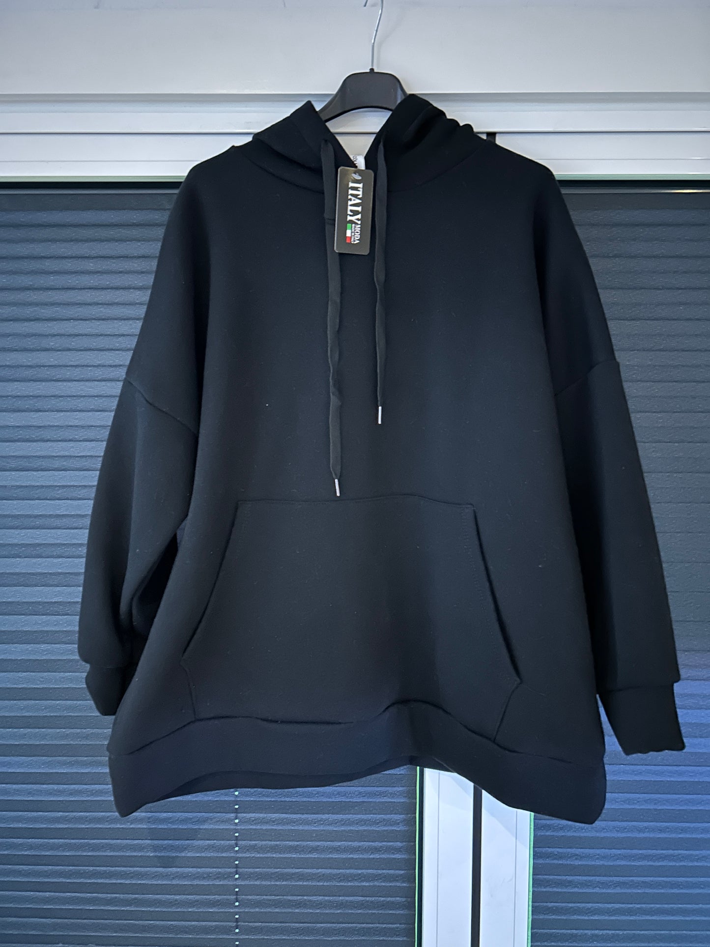 Freya hoodie black