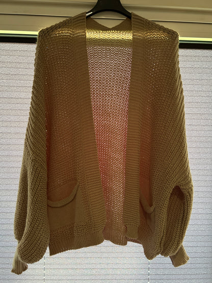 Phoebe short cardigan beige